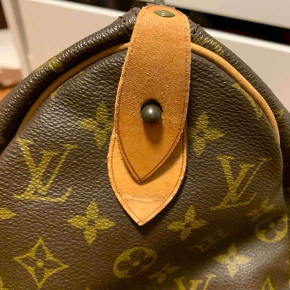 Louis Vuitton Keepall 45 Bag - Picture 7 of 16
